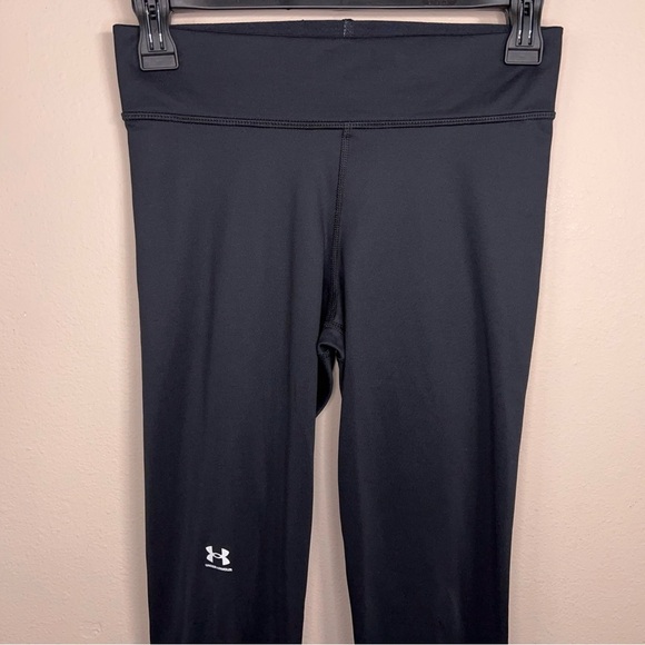 Small Under Armour Black Leggings Athletic Activewear Stretch Pull On Classic - Picture 4 of 11